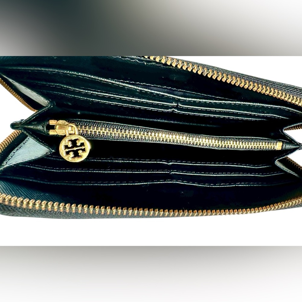 Tory Burch Zip Around Continental Wallet in black - Picture 6 of 10
